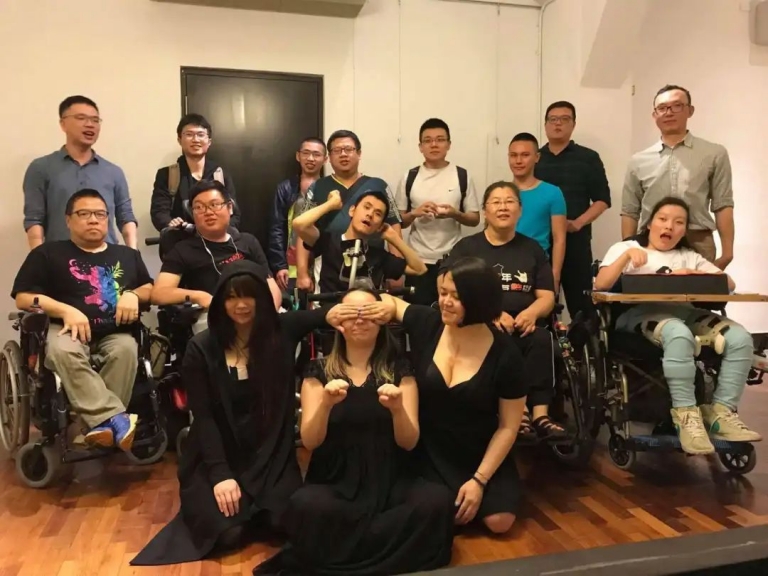 台湾“手天使”专访:守护残障者的性需求 – BIE 别的