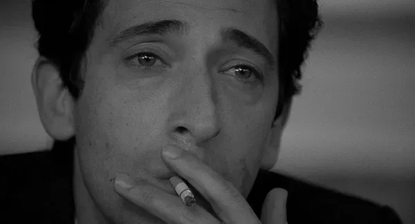 我们已经从自恋走向了自嬷？