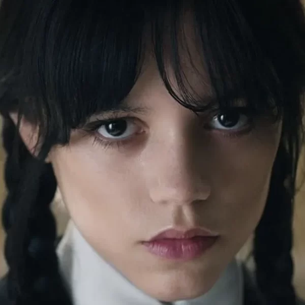 Gen Z 盯视：我会一直静静地、脆弱地盯着你看